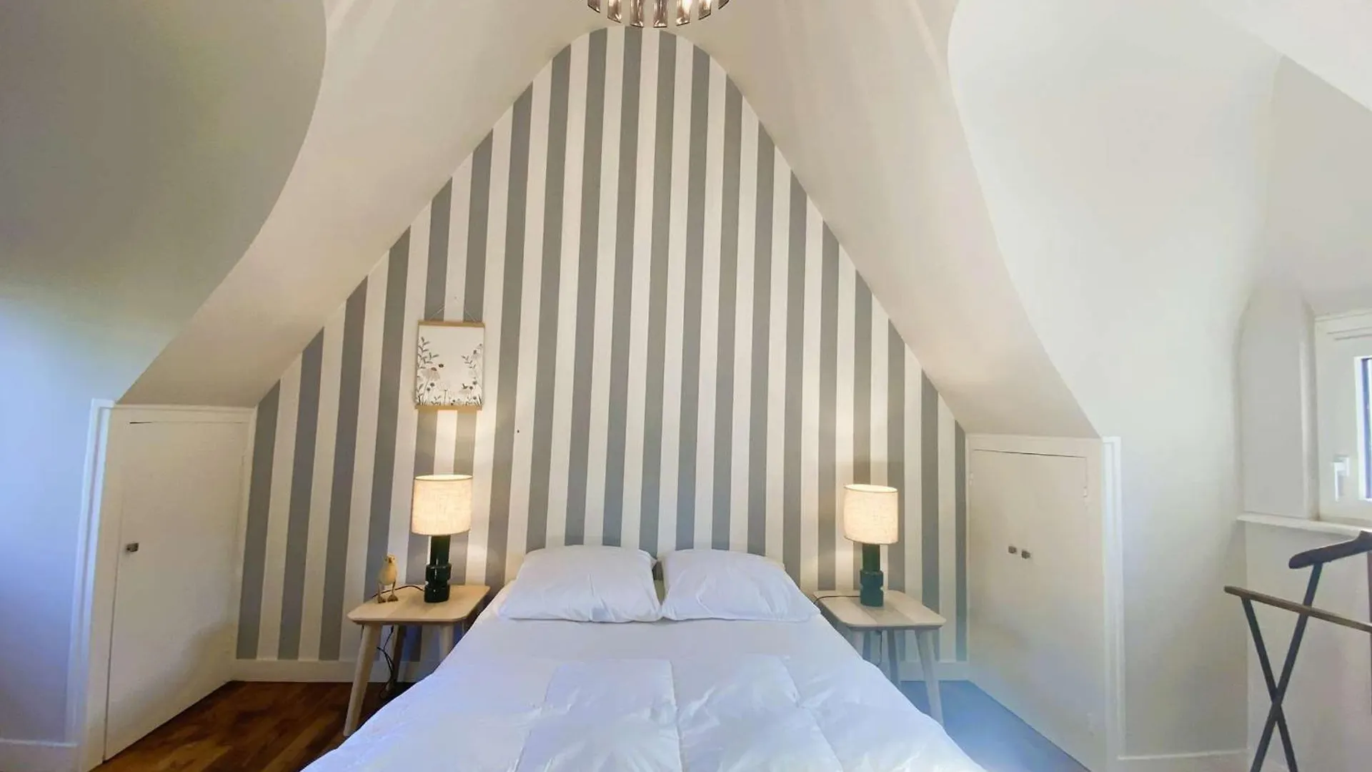 Holiday home Maison 5 Chambres A 150 M De La Plage, Renovee, Jardin, Proche Restaurants Et Commerces - Fr-1-481-161 Benodet